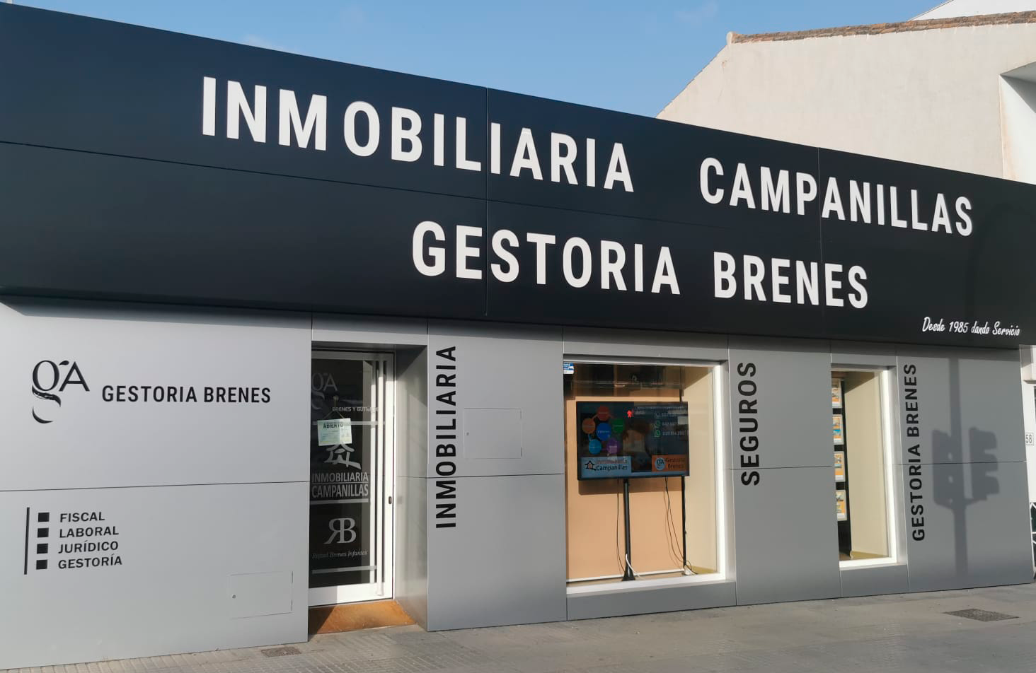 Fachada de Inmobiliaria Campanillas y Gestoría Brenes en Campanillas, Málaga